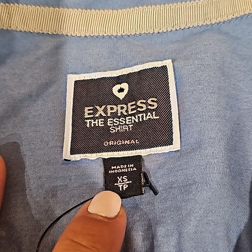 Express "The Essential" shirt - Picture 3 of 4